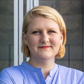 Dr. Liana Fix Headshot